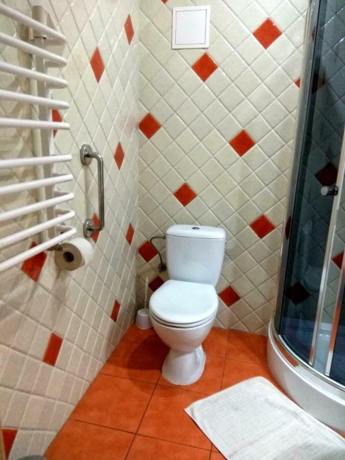 Pokoje Na Wiejskiej Naleczow Exterior photo